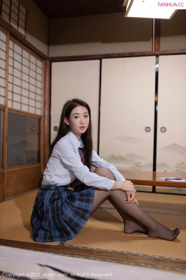 唐安琪  [XiuRen]高清写真图 2023.10.30 No.7585 唐安琪 美腿短裙第9张图片